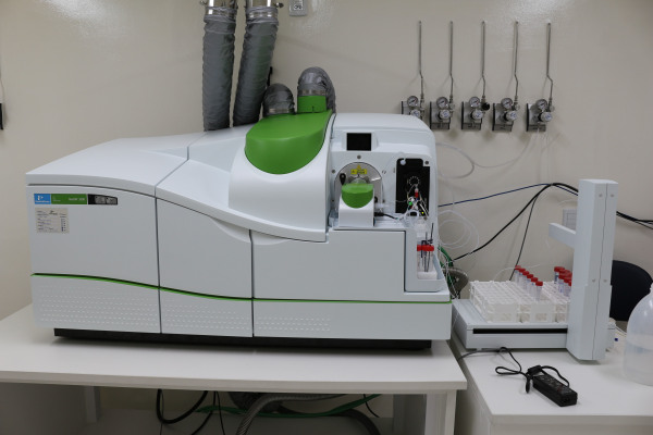 Espectrometria de Massas com Plasma Indutivamente Acoplado Perkin Elmer NexION 350D (ICP-MS)